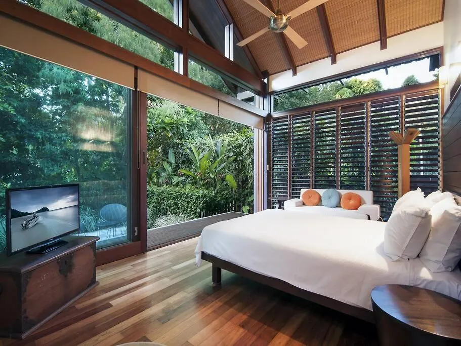 32 Beachfront Mirage - 4 Bedroom Luxury House Port Douglas Austrálie